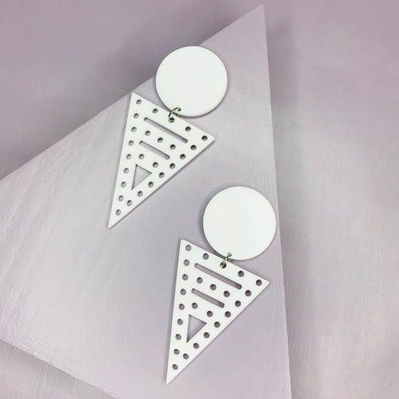 CLOSET REHAB Jewelry - White Triangle Cut Out Earrings